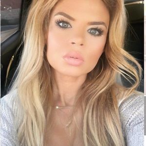 Milk+Blush Human Hair Clip-in Hair Extension Set in Blonde